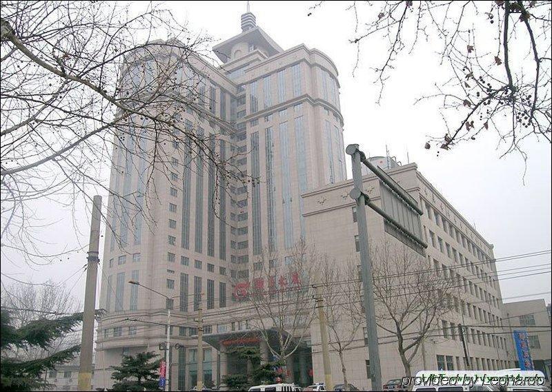 Shandong Yizheng Hotel Jinan Bagian luar foto