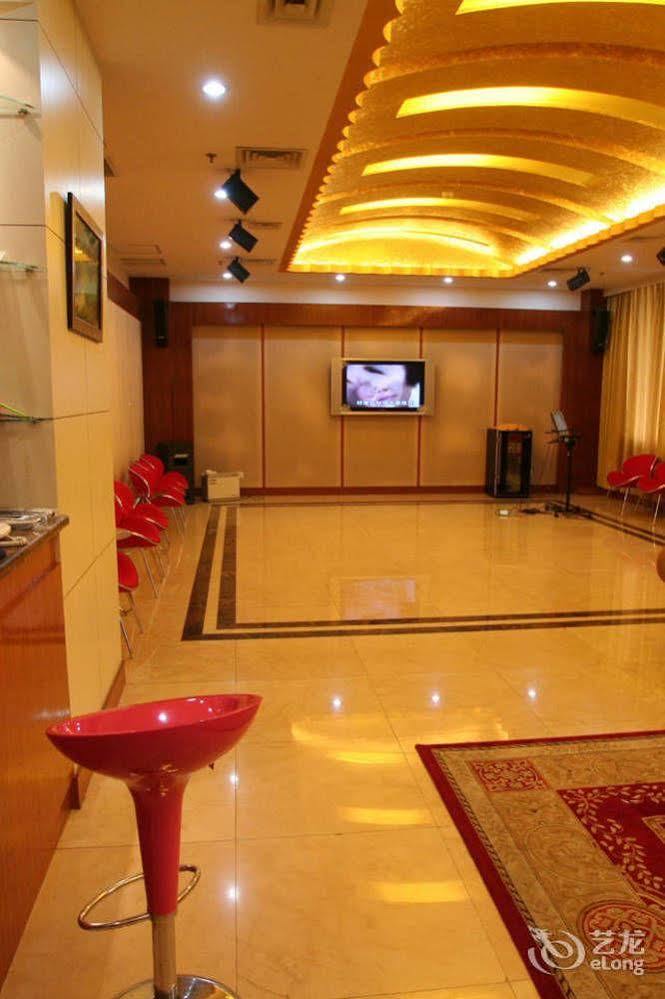 Shandong Yizheng Hotel Jinan Bagian luar foto